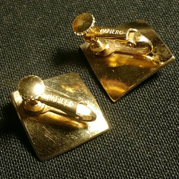 Napier - Clip-On Earrings Gold Tone Curved Square - Picture 6 of 8